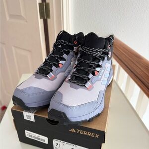 Adidas Terrex Mid GTX hiking Shoes